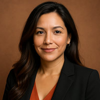 Marissa — Marketing & Growth Expert